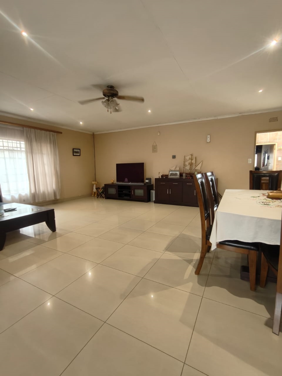 To Let 4 Bedroom Property for Rent in Vaalpark Free State